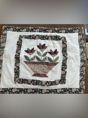 Lg machine/hand quilted Floral Basket Pillow Sham. Green, Burgundy, Cream. 29x22